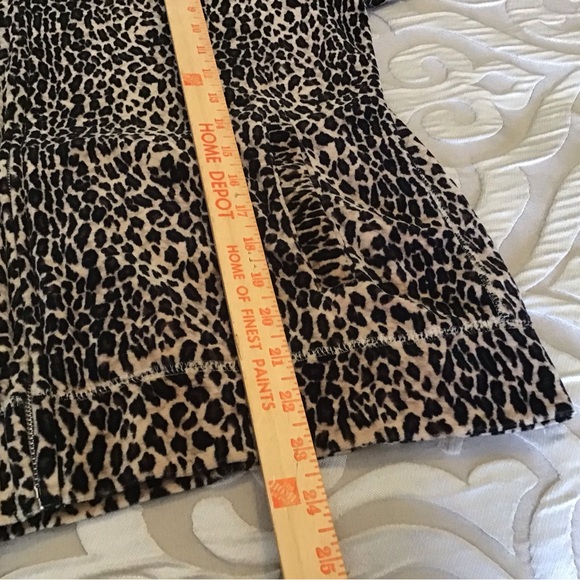 JONES NEW YORK animal print jacket, size large, long sleeve, hooded - Picture 9 of 10